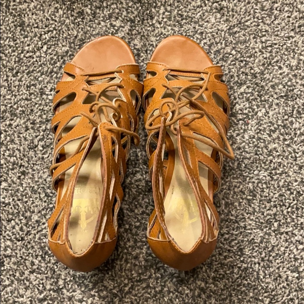 Crown vintage lace up sandals